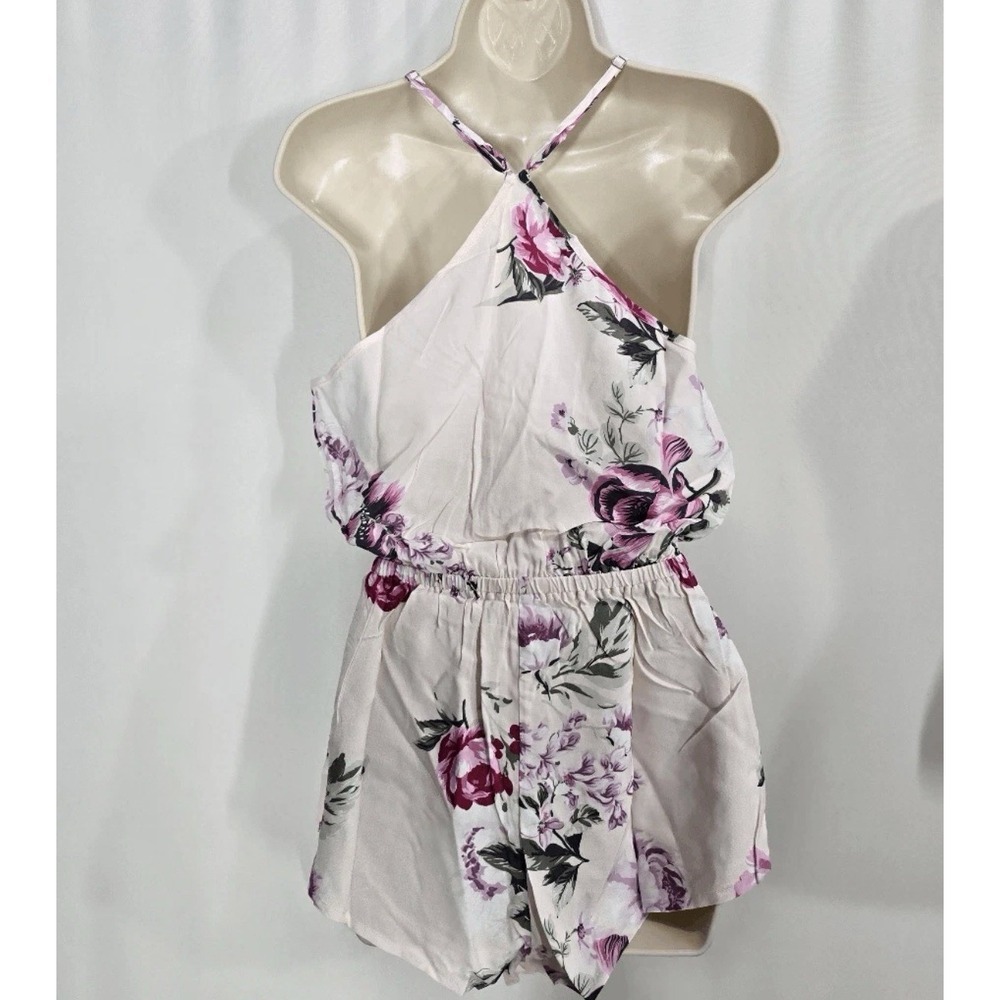 Yumi Kim Sugar & Spice Floral Pajama Romper Swoon Light Cameo Pink Sz M NWT - Picture 3 of 14